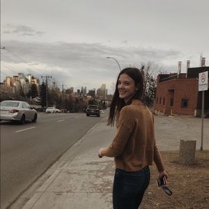 Meet your Posher, Carly